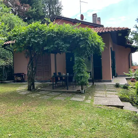 فيلة Marta San Fermo della Battaglia